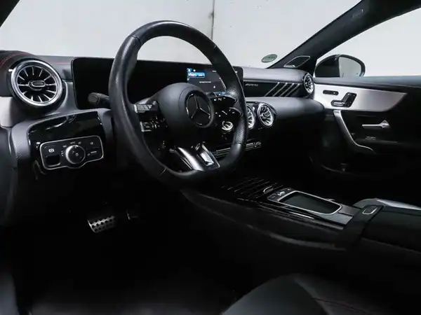 MERCEDES-BENZ CLA 35 4M AMG (6/11)