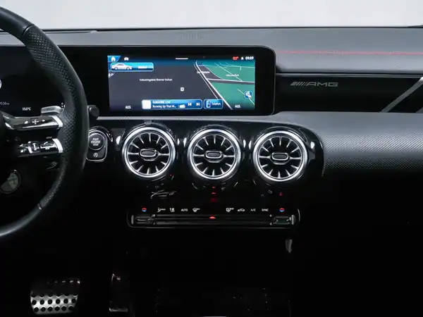 MERCEDES-BENZ CLA 35 4M AMG (7/11)
