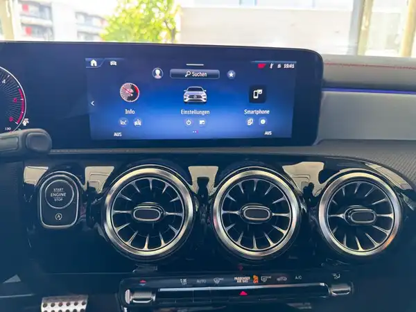 MERCEDES-BENZ CLA 200 d (21/21)