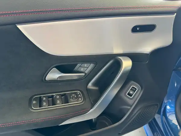 MERCEDES-BENZ CLA 200 d (10/21)