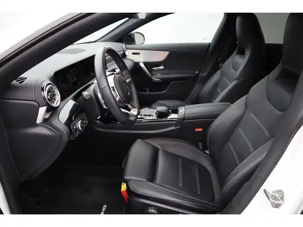 MERCEDES-BENZ CLA 250 4M SB (15/24)