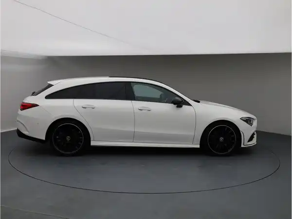 MERCEDES-BENZ CLA 250 4M SB (7/24)