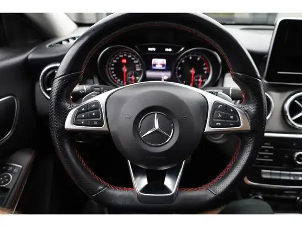 MERCEDES-BENZ CLA 200 SB (12/23)