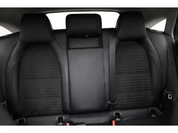 MERCEDES-BENZ CLA 200 SB (20/23)