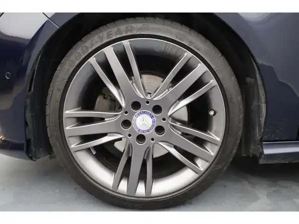 MERCEDES-BENZ CLA 200 d SB (22/22)