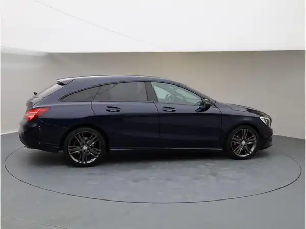 MERCEDES-BENZ CLA 200 d SB (6/22)