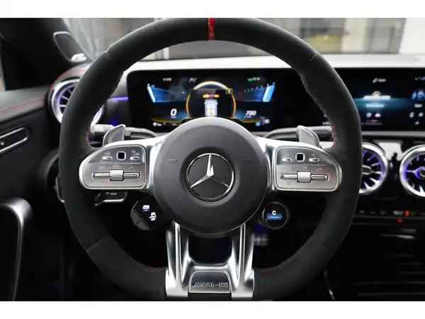 MERCEDES-BENZ CLA 45 S 4M+ SB (16/28)