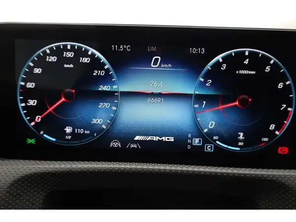 MERCEDES-BENZ CLA 45 S 4M+ SB (17/28)