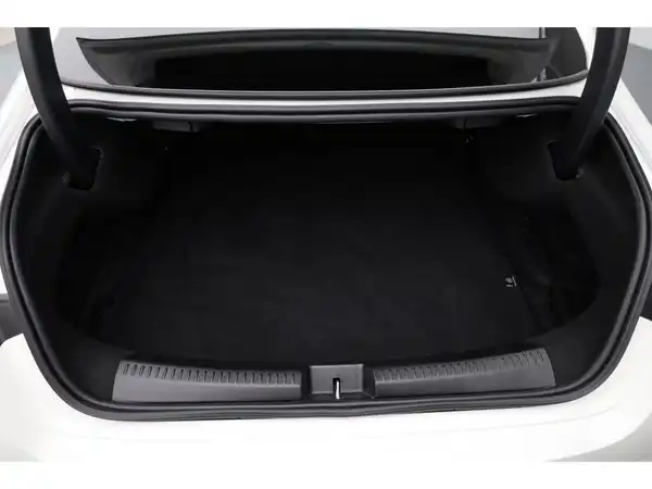 MERCEDES-BENZ CLA 200 (19/22)