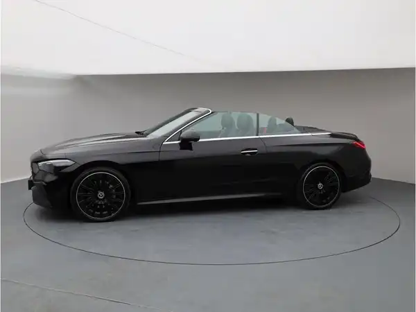 MERCEDES-BENZ CLE 200 Cabrio (3/26)