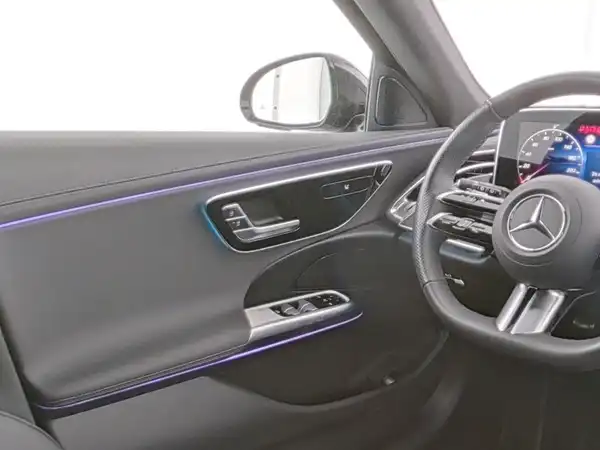 MERCEDES-BENZ E 220 T d (10/10)