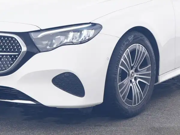 MERCEDES-BENZ E 220 d (4/10)