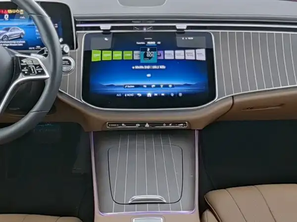 MERCEDES-BENZ E 220 d (6/10)