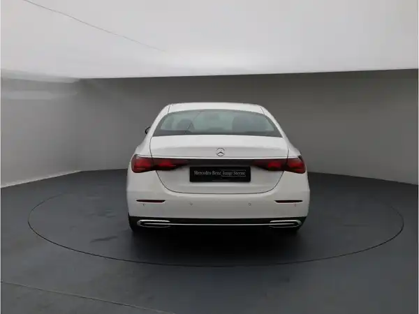 MERCEDES-BENZ E 220 d (5/23)