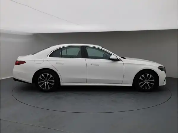 MERCEDES-BENZ E 220 d (7/23)