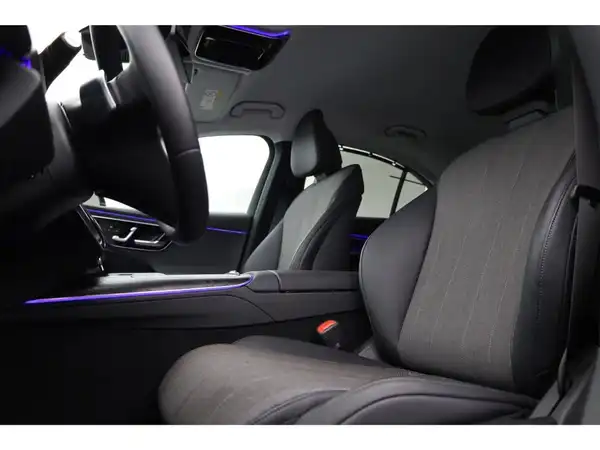 MERCEDES-BENZ E 450 d 4M (25/28)