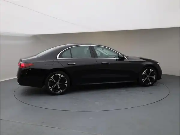 MERCEDES-BENZ E 450 d 4M (7/28)