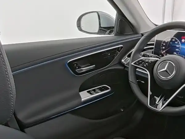MERCEDES-BENZ E 220 T d (10/10)