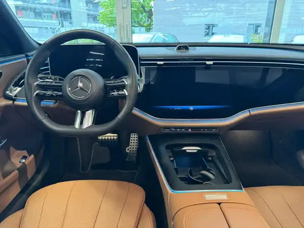 MERCEDES-BENZ E 200 T 4M (16/19)