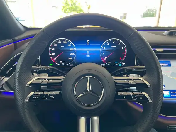 MERCEDES-BENZ E 200 T 4M (21/29)