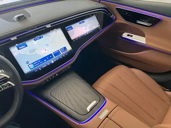 MERCEDES-BENZ E 200 T 4M (24/29)