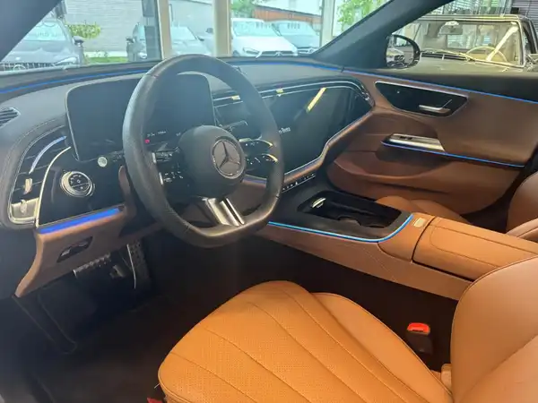 MERCEDES-BENZ E 200 T 4M (5/19)