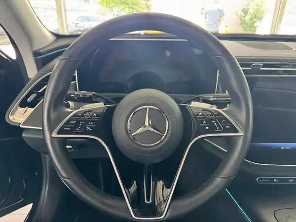 MERCEDES-BENZ E 220 T d (16/18)