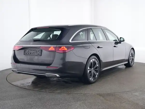 MERCEDES-BENZ E 220 T d (3/10)