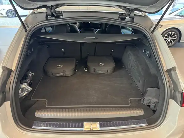 MERCEDES-BENZ E 300 T de 4M (12/24)