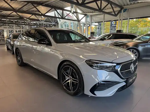 MERCEDES-BENZ E 300 T de 4M (5/24)