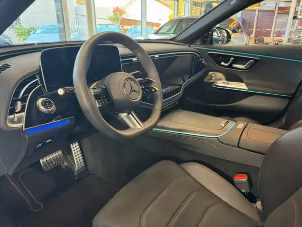 MERCEDES-BENZ E 300 T de 4M (8/24)