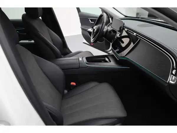 MERCEDES-BENZ E 220 d (16/19)