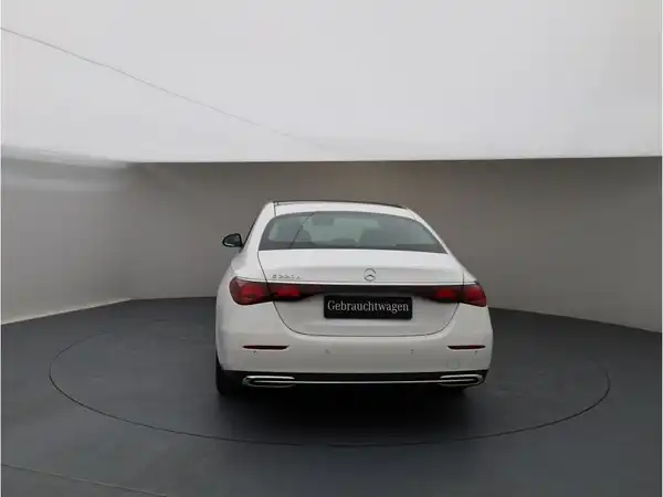 MERCEDES-BENZ E 220 d (4/19)