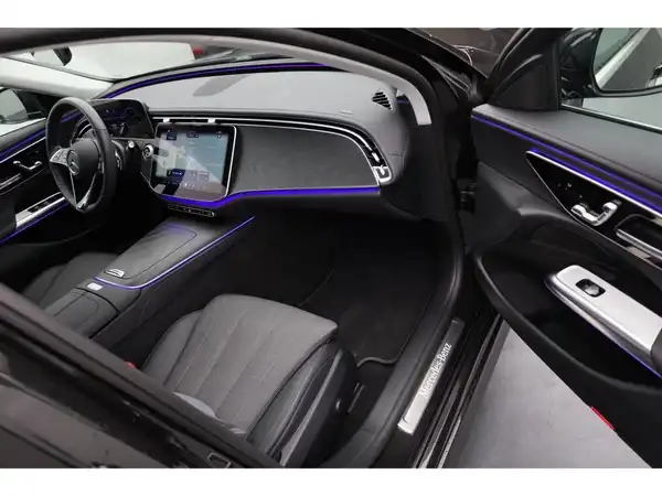 MERCEDES-BENZ E 220 d (13/28)