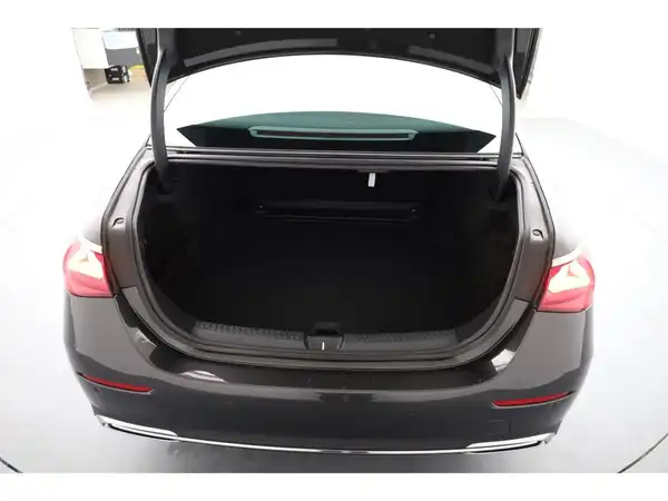 MERCEDES-BENZ E 220 d (27/28)