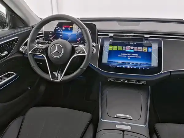MERCEDES-BENZ E 220 d (7/10)