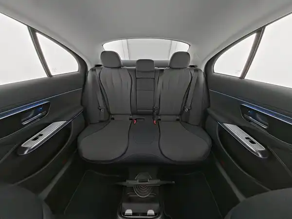 MERCEDES-BENZ E 220 d (9/10)