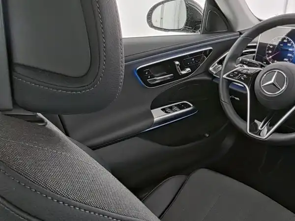 MERCEDES-BENZ E 220 d (10/10)