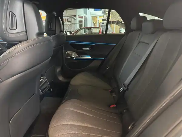 MERCEDES-BENZ E 220 d T (10/19)
