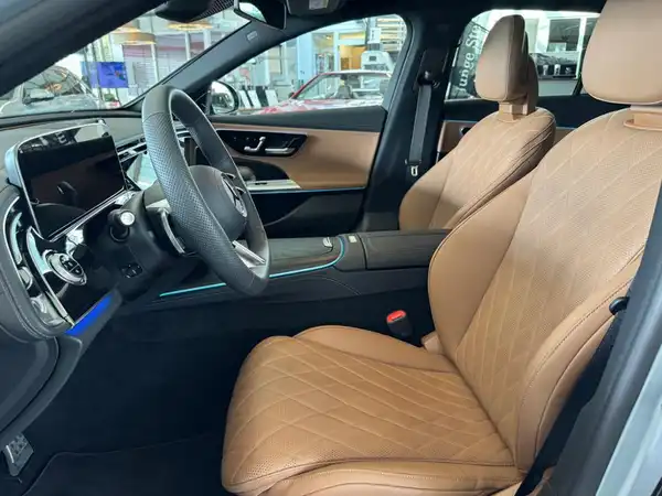 MERCEDES-BENZ E 450 T d 4M (8/23)