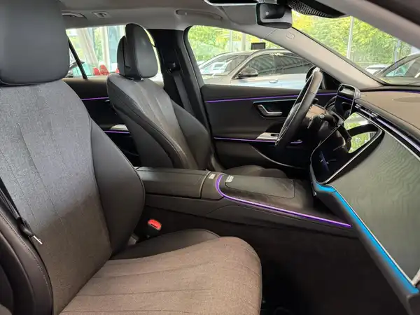 MERCEDES-BENZ E 220 T d 4M (16/23)