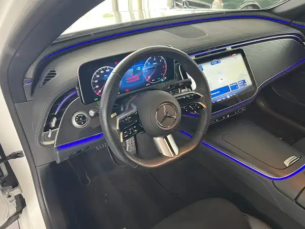 MERCEDES-BENZ E 220 T d (17/26)