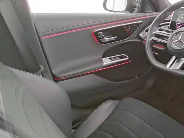 MERCEDES-BENZ E 220 T d (10/10)
