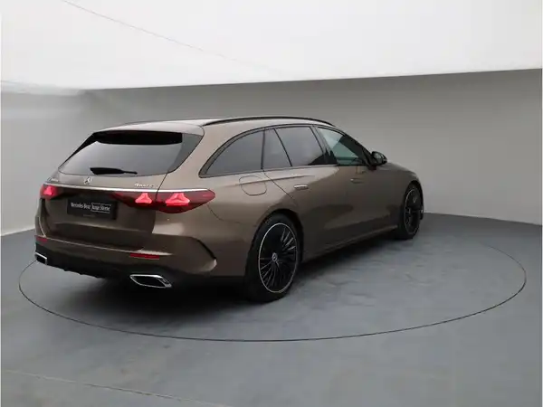 MERCEDES-BENZ E 300 T de 4M (6/21)