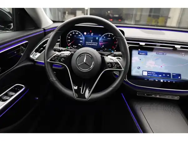 MERCEDES-BENZ E 220 T d (15/28)