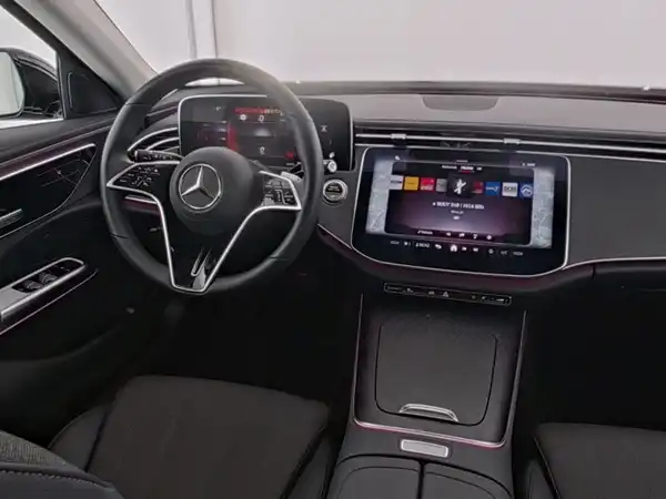MERCEDES-BENZ E 220 T d (7/10)