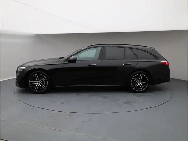 MERCEDES-BENZ E 220 T d (3/25)