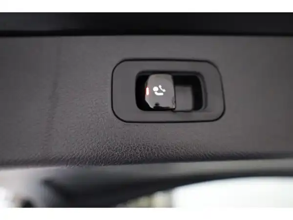 MERCEDES-BENZ E 220 T d (24/25)
