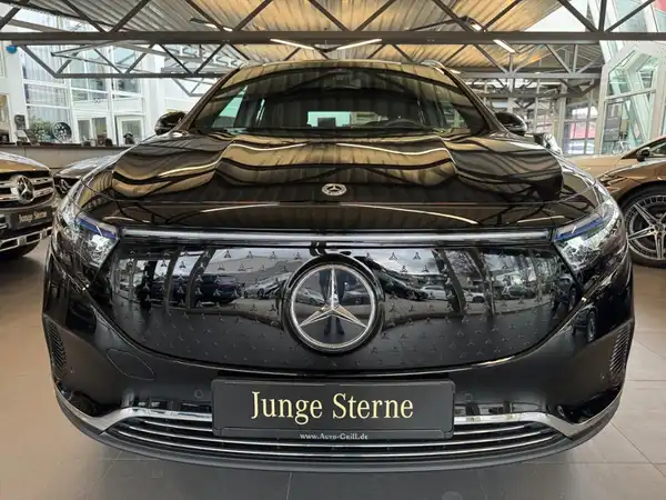 MERCEDES-BENZ EQA 300 4M (2/18)