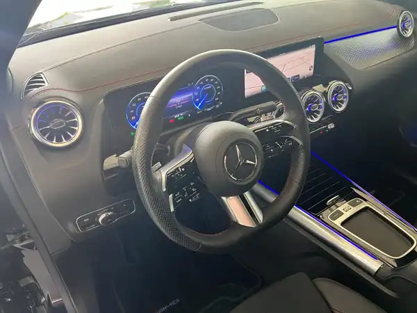MERCEDES-BENZ EQA 250 (14/29)